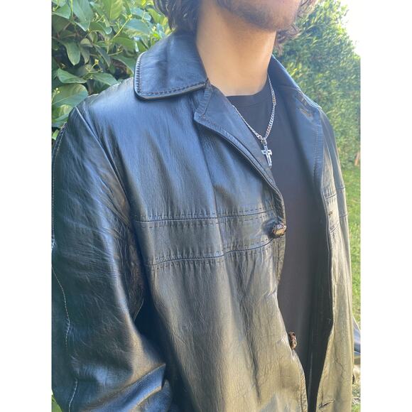 Vintage Lightly Distressed Black Leather Trench Coat Wooden Button Mens Med 38 - Picture 4 of 16